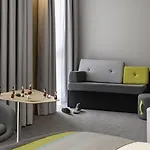 מלון Express - By Ihg