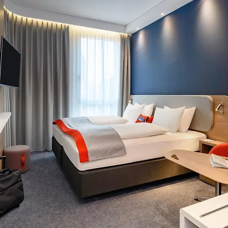 Express - By Ihg فندق 3*