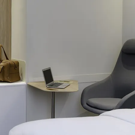Express - By Ihg Hotell 3*