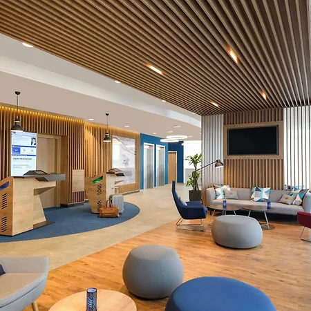Express - By Ihg מלון 3*